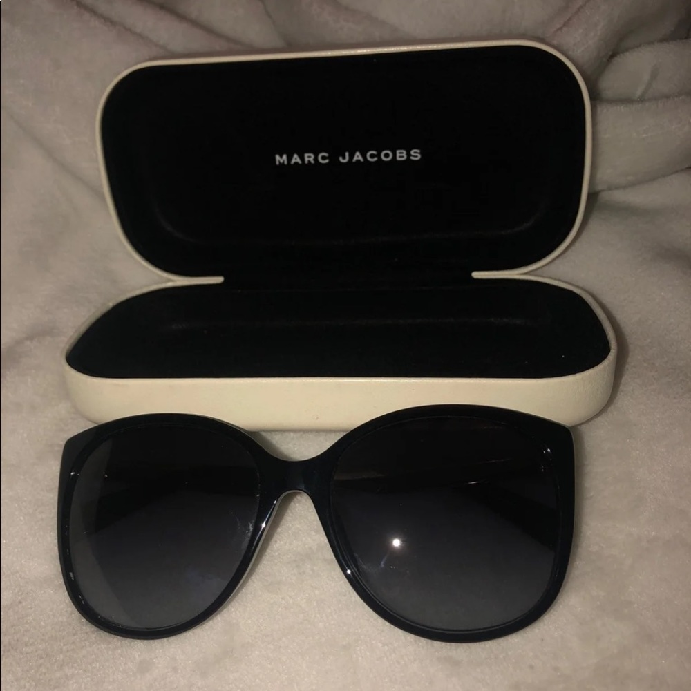Women’s sunglasses